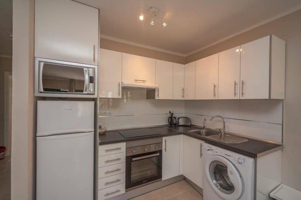 Bandama 14! 2 Bedroom Newly Renovated Bungalow, Los Pocillos, Puerto Del Carmen. بويرتو ذيل كارمين المظهر الخارجي الصورة