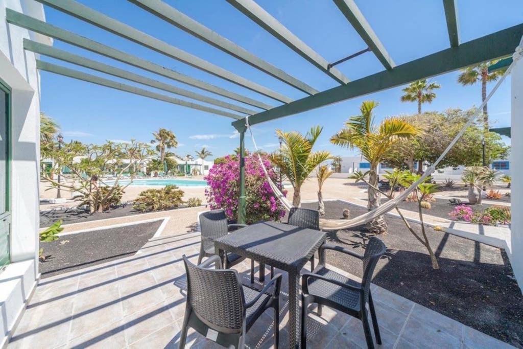 Bandama 14! 2 Bedroom Newly Renovated Bungalow, Los Pocillos, Puerto Del Carmen. بويرتو ذيل كارمين المظهر الخارجي الصورة